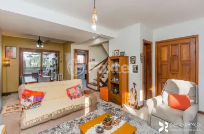 Casa em condomínio fechado com 4 quartos à venda na rua curupaiti, 260, cristal, porto alegre, 204 m2 por r$ 750.000