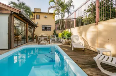 Casa com 3 quartos à venda na rua banco do comércio, 354, santa tereza, porto alegre, 279 m2 por r$ 1.100.000