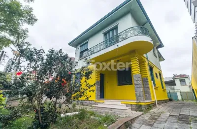 Casa comercial com 3 salas à venda na rua eça de queiroz, 549, petrópolis, porto alegre, 190 m2 por r$ 950.000