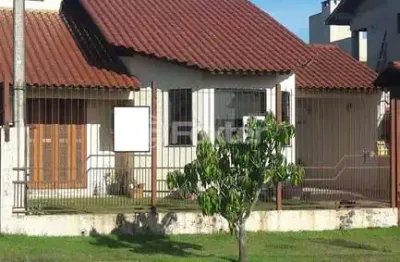 Casa com 3 quartos à venda na rua camboatás, 947, igara, canoas, 98 m2 por r$ 720.800