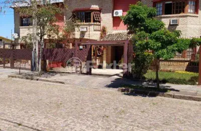 Casa com 3 quartos à venda na rua jacundá, 633, guarujá, porto alegre, 156 m2 por r$ 590.000