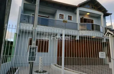 Casa com 3 quartos à venda na rua oscar ferreira, 250, rubem berta, porto alegre, 310 m2 por r$ 680.000