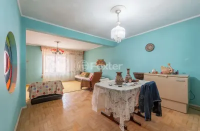 Casa com 4 quartos à venda na rua dona oti, 61, petrópolis, porto alegre, 228 m2 por r$ 1.010.000