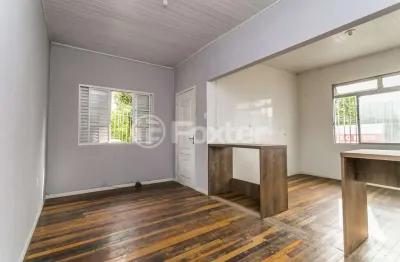 Casa com 3 quartos à venda na avenida general barreto viana, 99, chácara das pedras, porto alegre, 74 m2 por r$ 650.000
