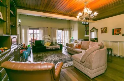 Casa com 3 quartos à venda na rua joão bonuma, 48, coronel aparício borges, porto alegre, 326 m2 por r$ 1.200.000