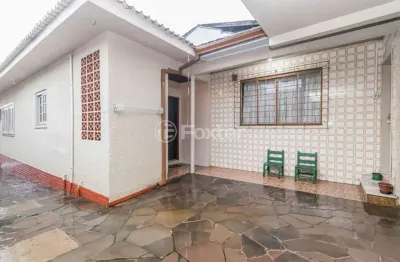 Casa com 2 quartos à venda na avenida benno mentz, 1707, vila ipiranga, porto alegre, 128 m2 por r$ 534.000