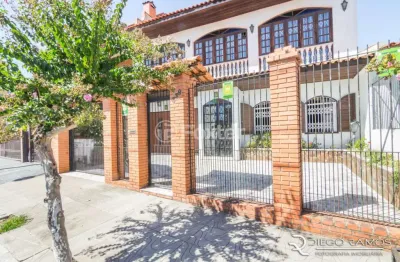 Casa com 5 quartos à venda na travessa kuluene, 399, coronel aparício borges, porto alegre, 386 m2 por r$ 800.000