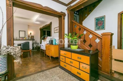 Casa com 4 quartos à venda na rua guaiana, 123, vila assunção, porto alegre, 350 m2 por r$ 1.600.000