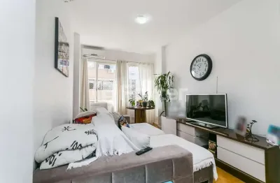 Apartamento com 2 quartos à venda na avenida senador salgado filho, 257, centro histórico, porto alegre, 63 m2 por r$ 299.000