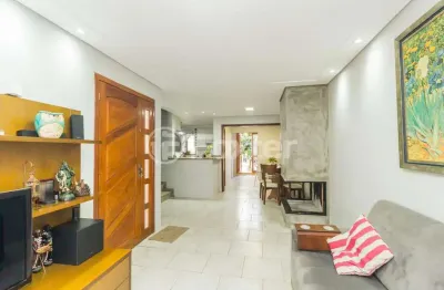 Casa em condomínio fechado com 3 quartos à venda na rua manoel braga gastal, 21, hípica, porto alegre, 142 m2 por r$ 750.000
