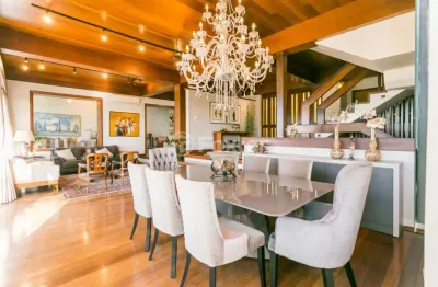 Casa com 4 quartos à venda na rua guato, 190, vila assunção, porto alegre, 524 m2 por r$ 4.800.000