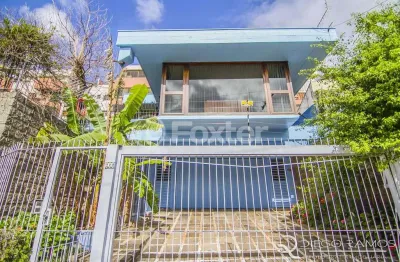 Casa com 3 quartos à venda na rua dona gabriela, 212, menino deus, porto alegre, 300 m2 por r$ 1.998.000
