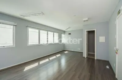 Sala comercial com 1 sala à venda na rua visconde do herval, 1097, menino deus, porto alegre, 32 m2 por r$ 258.330