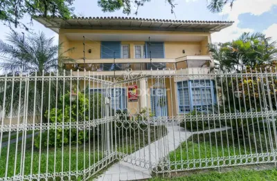 Casa com 3 quartos à venda na travessa trindade, 40, jardim lindóia, porto alegre, 281 m2 por r$ 1.235.000