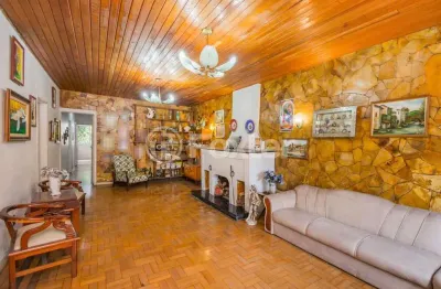 Casa com 3 quartos à venda na rua nossa senhora das graças, 154, glória, porto alegre, 200 m2 por r$ 498.000
