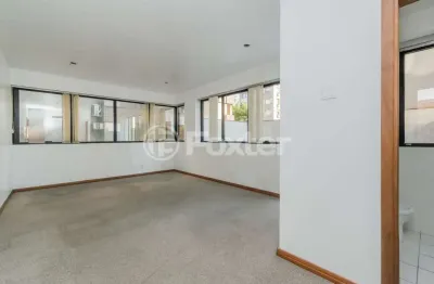 Sala comercial com 1 sala à venda na avenida cristóvão colombo, 3187, floresta, porto alegre, 47 m2 por r$ 243.000