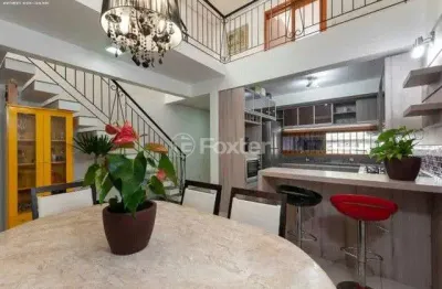 Casa com 3 quartos à venda na rua dário cardoso, 138, espírito santo, porto alegre, 204 m2 por r$ 799.000