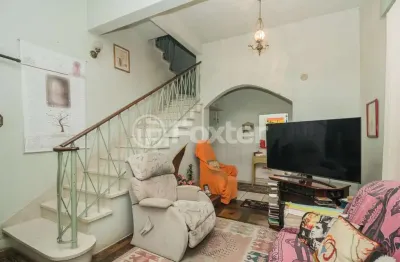 Casa com 5 quartos à venda na avenida clemenciano barnasque, 519, teresópolis, porto alegre, 195 m2 por r$ 598.000