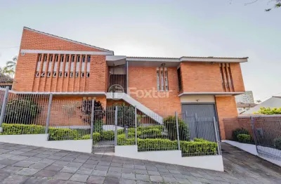 Casa com 2 quartos à venda na rua teixeira de freitas, 911, santo antônio, porto alegre, 345 m2 por r$ 1.065.000