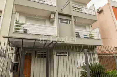 Apartamento com 3 quartos à venda na rua marquês do pombal, 741, moinhos de vento, porto alegre, 71 m2 por r$ 345.000