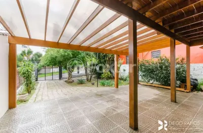 Casa com 3 quartos à venda na rua são mateus, 658, jardim do salso, porto alegre, 264 m2 por r$ 1.045.000