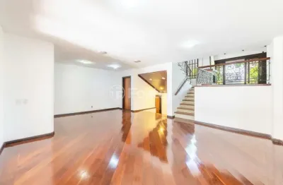 Casa com 3 quartos à venda na rua francisco ferrer, 202, rio branco, porto alegre, 253 m2 por r$ 1.290.000