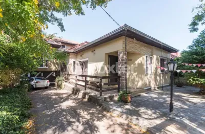 Casa com 4 quartos à venda na avenida engenheiro ludolfo boehl, 367, teresópolis, porto alegre, 230 m2 por r$ 1.500.000