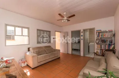 Casa com 4 quartos à venda na rua guadalajara, 580, jardim itu sabará, porto alegre, 230 m2 por r$ 435.000