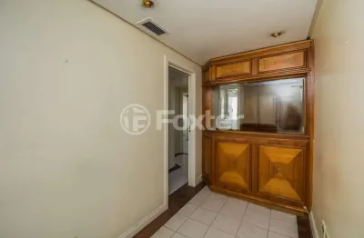 Sala comercial com 1 sala à venda na rua mostardeiro, 157, rio branco, porto alegre, 44 m2 por r$ 180.000