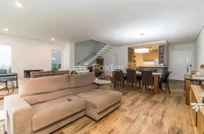 Casa em condomínio fechado com 3 quartos à venda na rua doutor ney de castilhos ferreira, 300, pedra redonda, porto alegre, 440 m2 por r$ 2.390.000