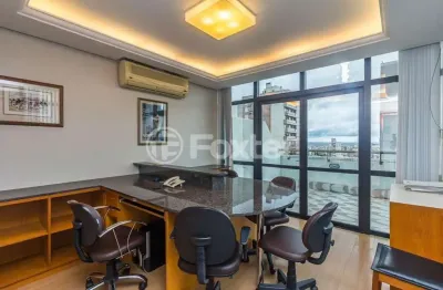 Sala comercial com 1 sala à venda na rua felicíssimo de azevedo, 1020, auxiliadora, porto alegre, 65 m2 por r$ 456.000