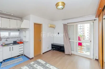 Kitnet / Stúdio à venda na Rua José Gomes, 363, Tristeza, Porto Alegre, 29 m2 por R$ 207.575
