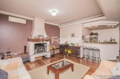 Casa com 4 quartos à venda na praça paulo de aragão bozano, 138, vila ipiranga, porto alegre, 340 m2 por r$ 1.500.000