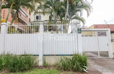 Casa com 3 quartos à venda na rua josé gomes, 57, tristeza, porto alegre, 191 m2 por r$ 1.121.000