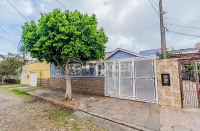 Casa com 4 quartos à venda na rua vinte e um de agosto, 72, cavalhada, porto alegre, 300 m2 por r$ 680.000