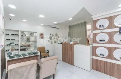 Sala comercial com 1 sala à venda na rua dos andradas, 1711, centro histórico, porto alegre, 30 m2 por r$ 133.000