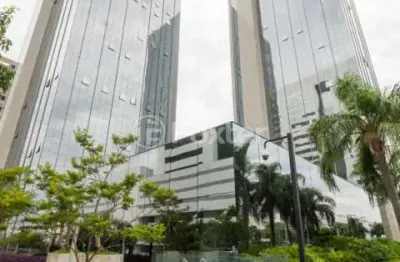 Sala comercial com 2 salas à venda na avenida ipiranga, 40, praia de belas, porto alegre, 40 m2 por r$ 479.000