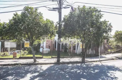 Casa com 3 quartos à venda na rua amapá, 1040, vila nova, porto alegre, 432 m2 por r$ 950.001