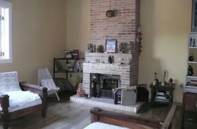 Casa com 3 quartos à venda na rua hilário cristo, 345, hípica, porto alegre, 220 m2 por r$ 650.000