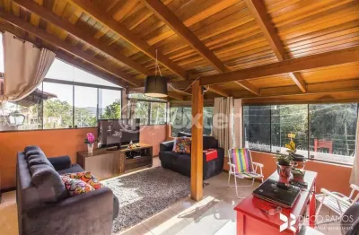 Casa com 3 quartos à venda na rua darcy fagundes, 85, espírito santo, porto alegre, 200 m2 por r$ 900.000