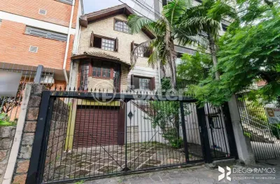 Casa com 4 quartos à venda na avenida iguassu, 51, petrópolis, porto alegre, 330 m2 por r$ 1.400.000