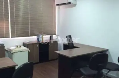 Sala comercial com 1 sala à venda na avenida bento gonçalves, 1403, partenon, porto alegre, 34 m2 por r$ 237.500