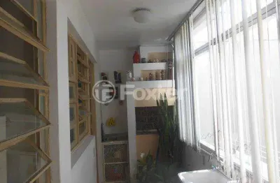 Apartamento com 3 quartos à venda na rua ramiro barcelos, 953, independência, porto alegre, 150 m2 por r$ 700.000