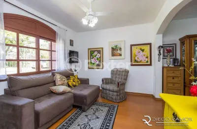 Casa em condomínio fechado com 4 quartos à venda na rua doutor campos velho, 1245, cristal, porto alegre, 300 m2 por r$ 750.000