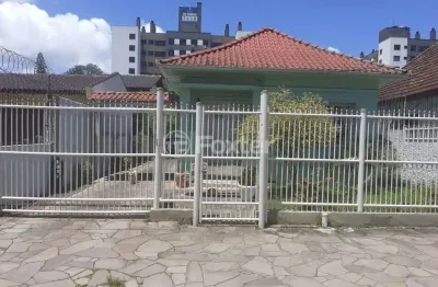 Casa com 3 quartos à venda na rua doutor barcelos, 2099, tristeza, porto alegre, 328 m2 por r$ 1.100.000