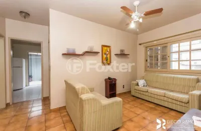 Casa comercial com 2 salas à venda na avenida pereira pinto, 311, jardim são pedro, porto alegre, 162 m2 por r$ 617.000