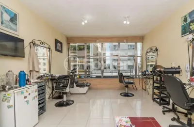 Sala comercial com 1 sala à venda na avenida independência, 706, independência, porto alegre, 34 m2 por r$ 170.000