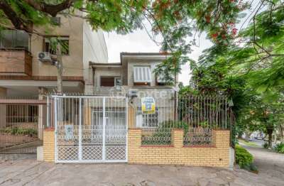 Casa com 4 quartos à venda na rua sinimbú, 342, petrópolis, porto alegre, 230 m2 por r$ 1.300.000