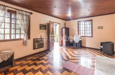 Casa com 5 quartos à venda na rua roque gonzales, 103, jardim botânico, porto alegre, 197 m2 por r$ 750.000