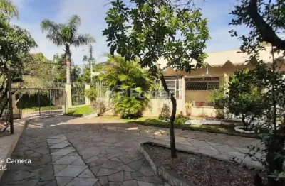 Casa com 5 quartos à venda na rua guaraum, 286, vila assunção, porto alegre, 400 m2 por r$ 2.350.000